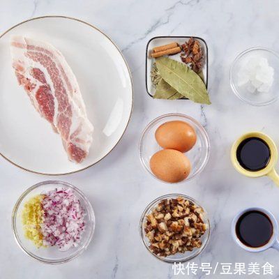 入口即化，肥而不腻，好吃到一粒米也不剩|烤箱版卤肉饭 | 冰糖
