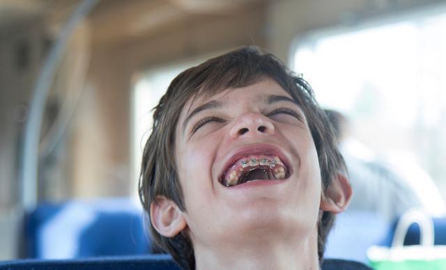 戴隐形眼镜|怀孕后,这3种物件可别戴在身上,容易引起麻烦,别大意