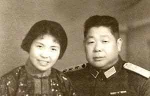 陈锡联|传奇将军在1955年被授予中将，曾经的警卫员和班长却都成为上将