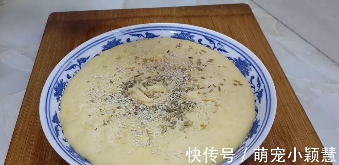 茴香|1斤面粉,2个鸡蛋,筷子搅一下,教你做创意小油条,比麻花好吃十几倍