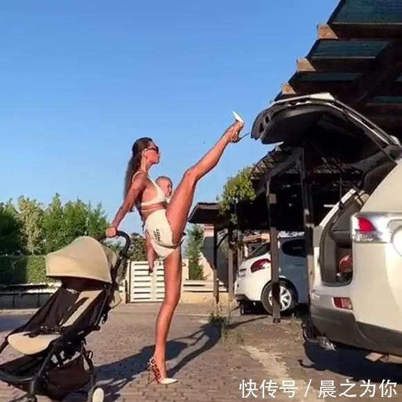 车门|俄罗斯瑜伽女神,身材傲人腿还很长,单腿关后备箱车门毫不费力