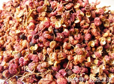 五花肉|腌腊肉，光抹盐还不够！再加这4样，腊肉喷香油润，腊味十足