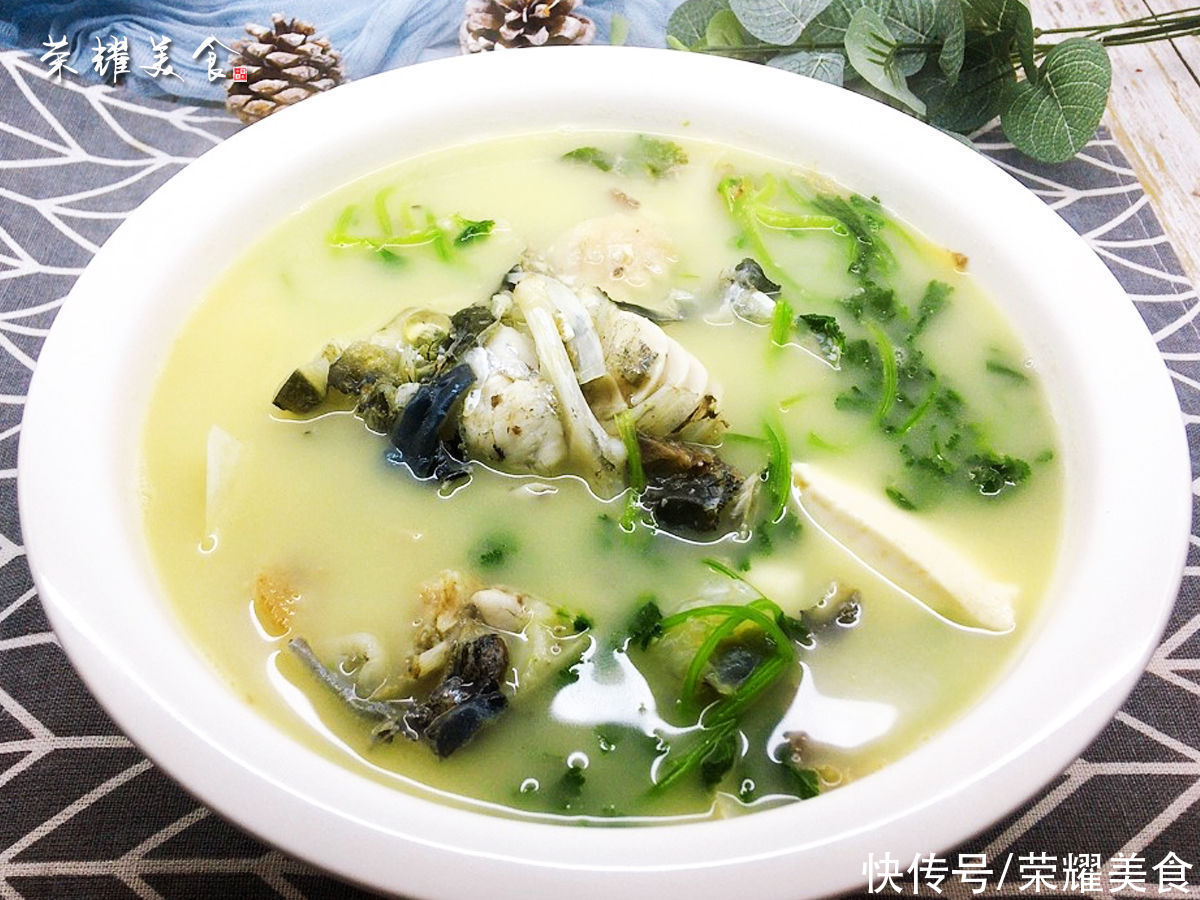 香菜|小满期间，这5道汤是时候喝了，可以每天换着喝，顺利安康过夏天