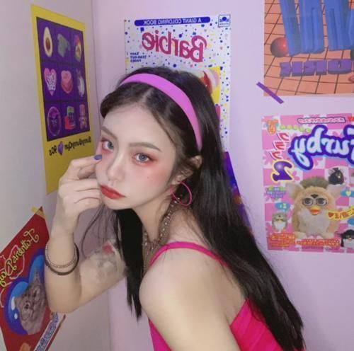 睫毛|天生“带妆脸”的女人,脸上天生自带的4个特点,连化妆都省了