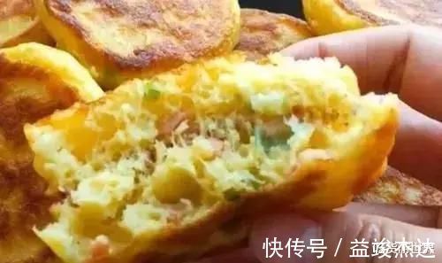 1碗玉米面，2个鸡蛋，不用揉面不用蒸，出锅后蓬松喧软吃不够