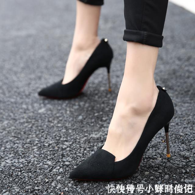 美艳 性感的高跟鞋,让你完美的秀出大长腿,美艳不可方物