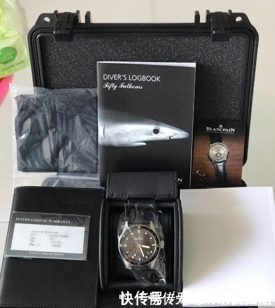 宝珀 为什么男人都爱宝珀五十噚,当然是有其原因的