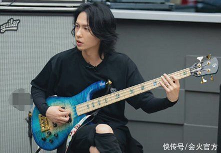 黑豹|上綜藝燃爆全場(chǎng)！40歲仍荷爾蒙爆棚，張淇憑啥成黑豹最年輕主唱？