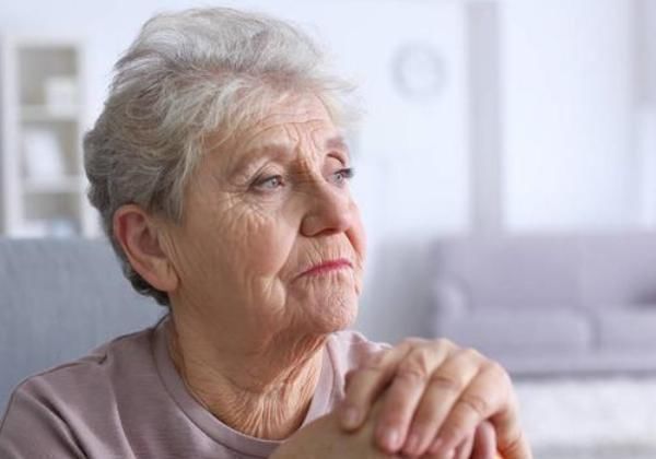 俗语“人老两年坎,暗九大关口”,暗九是何意两年坎是哪两年