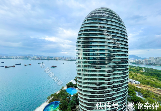 房价|三亚地标凤凰岛,房价曾是“天文”数字,无敌海景房一晚多少钱?