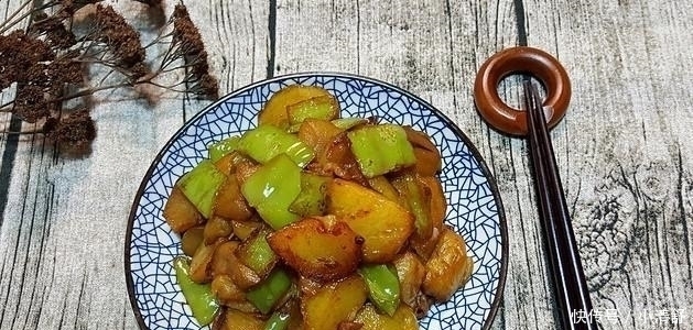 茄子|东北妈妈:改良版地三鲜,味道一样鲜美好吃,软糯绵软,外焦里嫩