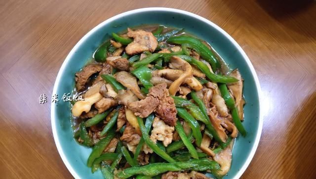 我家晚餐,3菜1汤,下班后40分钟做好,家人吃得好,再累也高兴