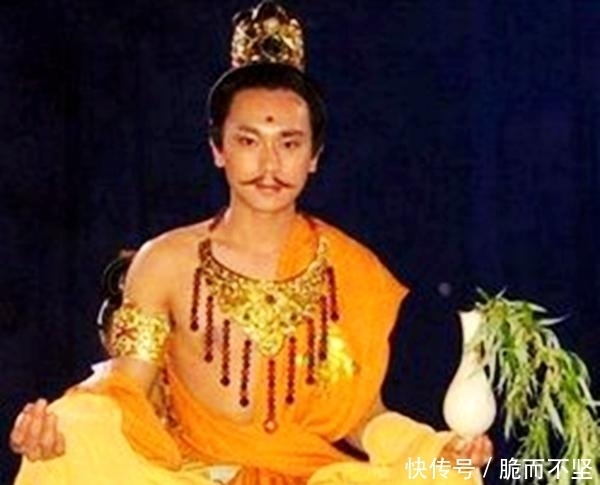 封神中有三个变性人, 一个孔宣, 一个慈航, 另一个千年后当了女皇