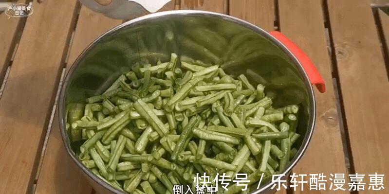 好吃|天气太热，晒点豆角，用来炒菜或者是煲汤都好吃