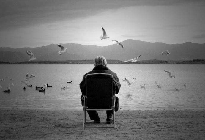 动物内脏|人到中年,想健康管住嘴,5样食物就算爱吃,也最好一口别碰