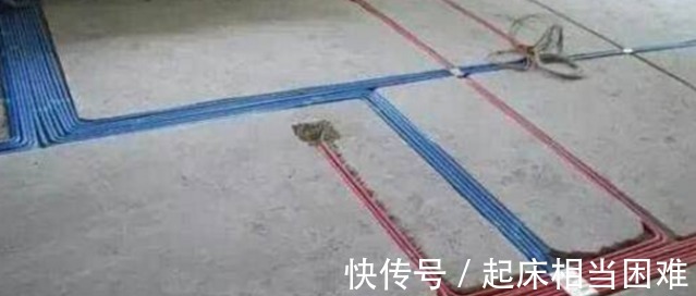 地板|为什么有钱人布电线都不开槽了!