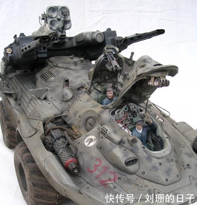 时空|动漫创作主题模型欣赏二战平行线时空中的幻想武器造型