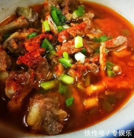 几道简美味的家常菜,做法简单,用来招待朋友聚餐是不错的选择