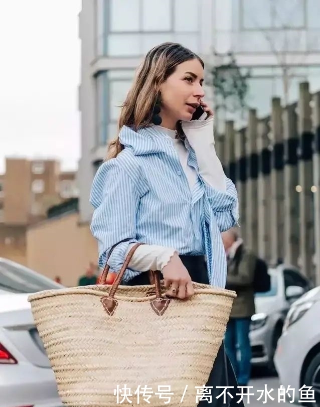 40岁女人,高领毛衣不时尚?学3种时髦“搭配”,美过同龄人