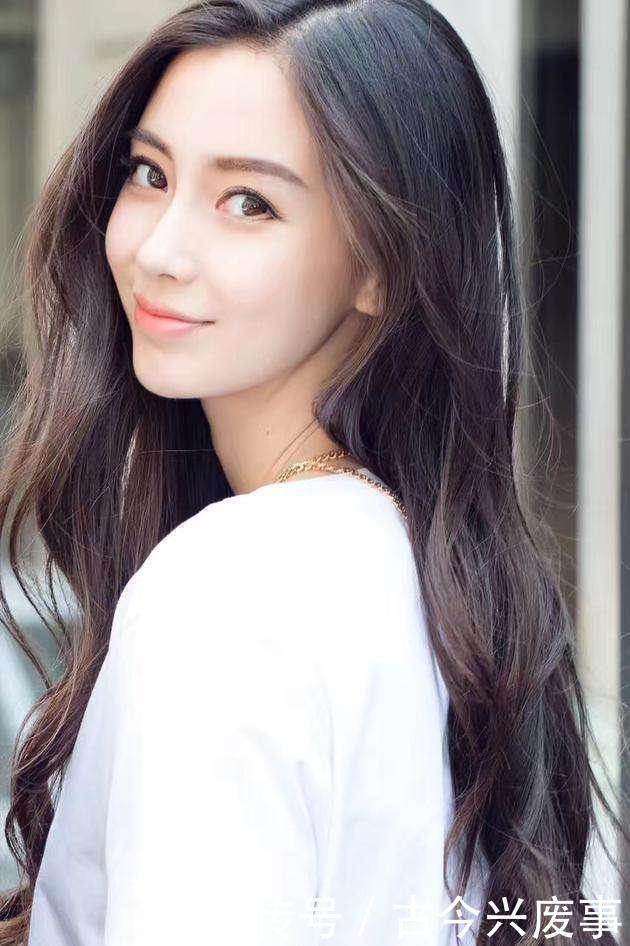 卸妆油|晚上睡觉前,如若经常做这“4件事”,颜值会悄悄变高