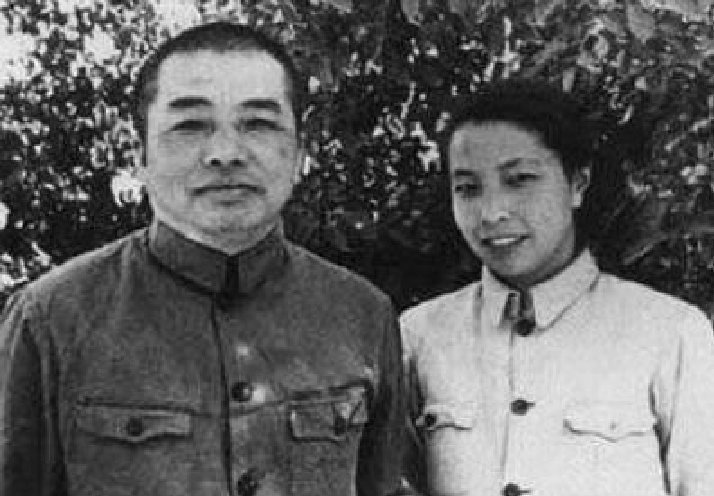 不堪回首|不堪回首！彭德怀坎坷的婚姻，虐心的3段情事