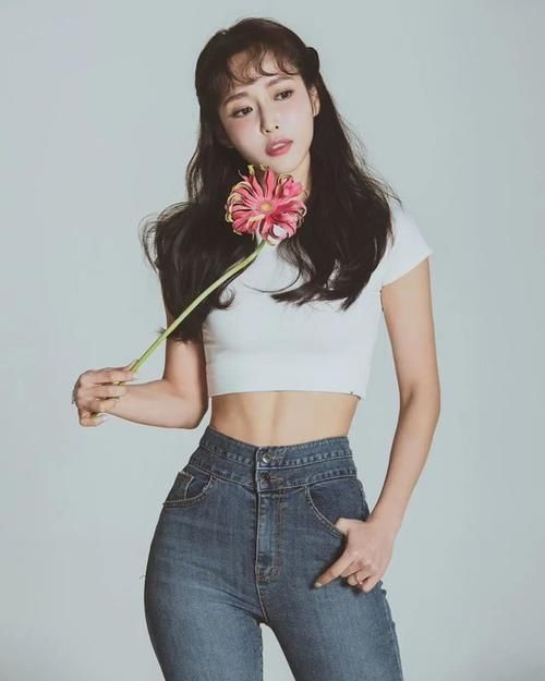 大长腿|“100万粉丝”的健身女神，身材果然不一般...