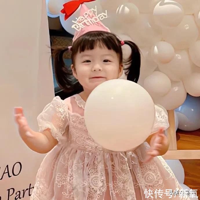 裴佳欣|贵圈颜值被吐槽一代不如一代，真正的漫画颜门面脸却都流落民间…