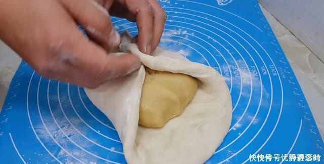 烧饼这样做才香酥,锅里烙一烙,比买的还好吃,咬一口就香酥掉渣