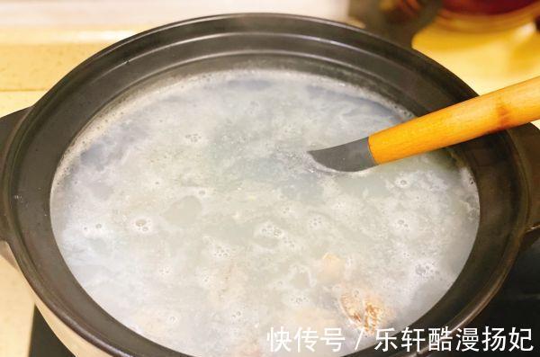 鲜美|在家做超级简单快手的花蛤豆腐汤，味道鲜美营养好喝，富含蛋白质