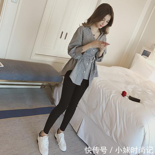 西装外套 清新的彩色条纹春装,增加了青春活力的俏皮感觉