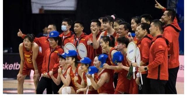 姚明|中国女篮欧洲参赛突传坏消息，两人呈阳性，姚明一举动感动球迷
