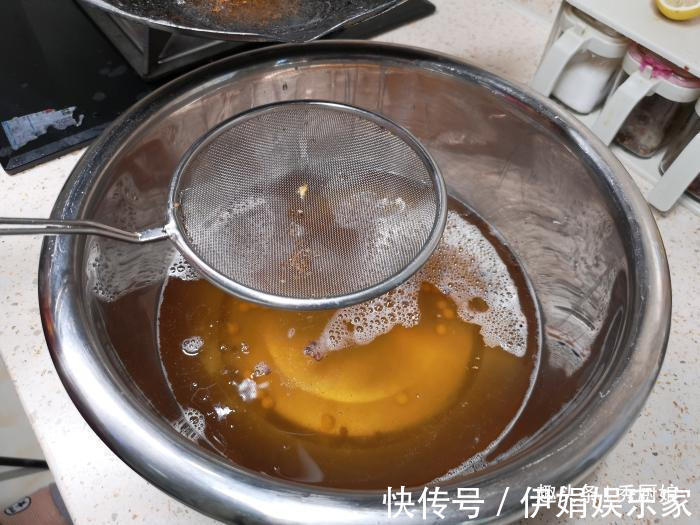 肉脂|熬猪油时,只加盐就错了,多加这2样,猪油又白又香,放1年都不坏