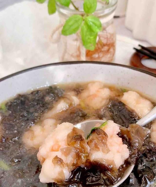 有毒物|70岁奶奶坚持三十年,每天早上喝一碗,眼睛不花,腿脚也灵活