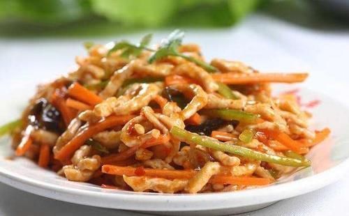 肉丝|炒肉丝会粘锅经验厨师告诉你，多做这一步，肉丝好吃不粘锅