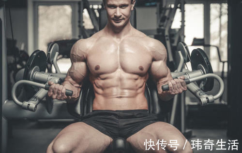 胸部|锻炼胸肌不必太复杂,坚持几个经典动作,就能练出饱满胸肌