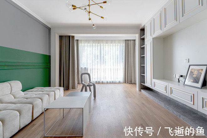 隔断|少见100㎡三居改两居,大胆配色尽显高级