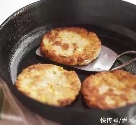 小苏打|教你一招，一般铁锅也可以变为不沾锅，使用价值翻好几倍哦~