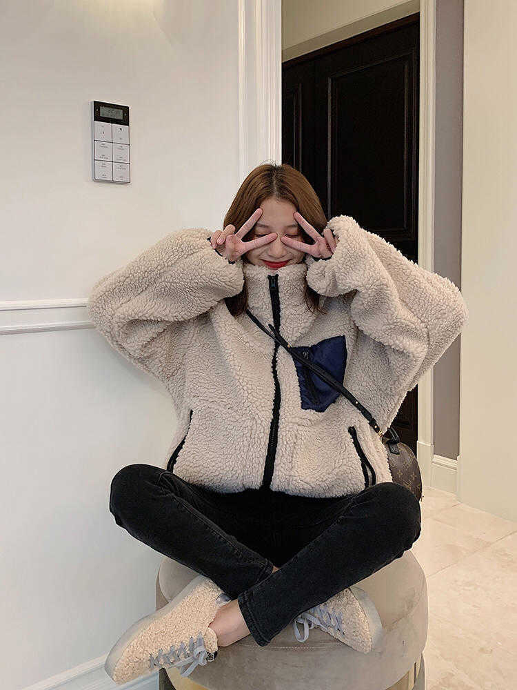 冬天 比大衣暖和,比羽绒服时尚,冬天的羊羔毛外套比想象更漂亮