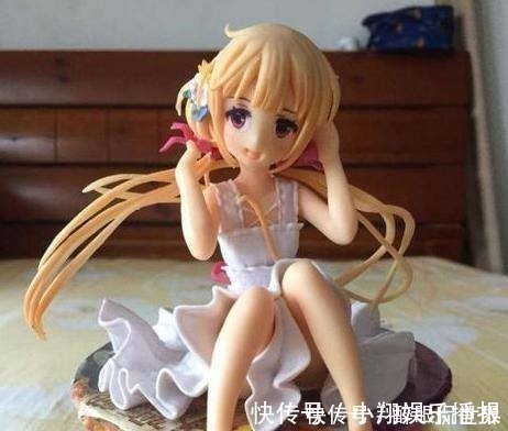 国产凌凌漆|这几款手办太实用了,不仅可以压泡面,还能当膝枕躺着睡觉