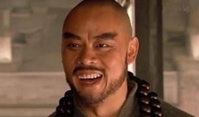 邓元觉$鲁智深打不过林冲别被电视剧骗了,他如果用尽全力必胜林冲!