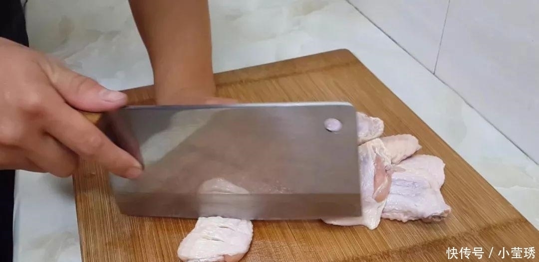 10个鸡翅, 1瓶可乐, 教你在家自制可乐鸡翅, 好吃到满嘴都是油