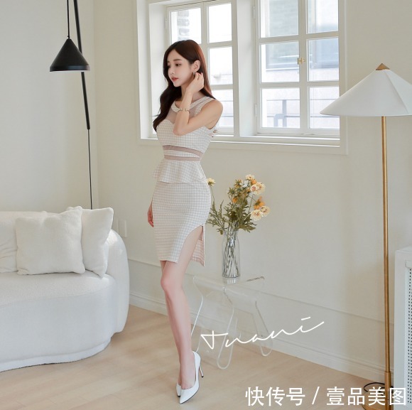 时尚|女神孙允珠时尚搭配：光鲜透丽凝梦浅杏叠层包臀裙