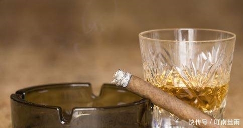 脑血管病|体内有没有血栓，看这里就知道，6个症状别忽视，为家里老人看看