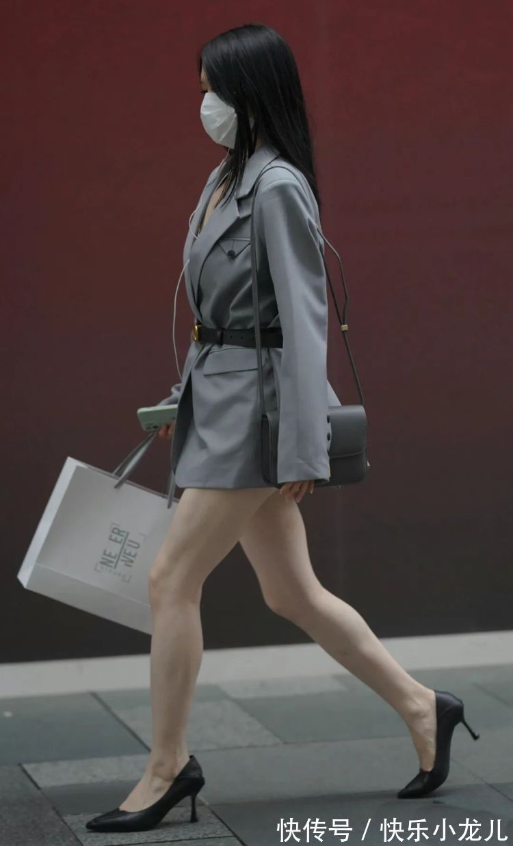 西装 美女用西装搭配出来的时尚气质,别有一番美感