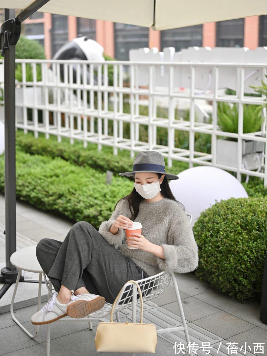 春天 毛衣真是春天必备单品,实用又舒适,搭配好再也不用担心穿衣难