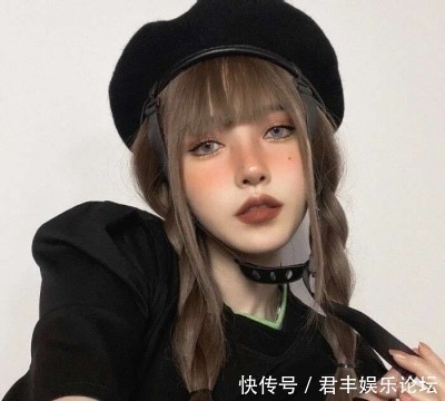 发型 小仙女注意这3种发型留久了,“发际线”会悄悄上移,趁早自测!