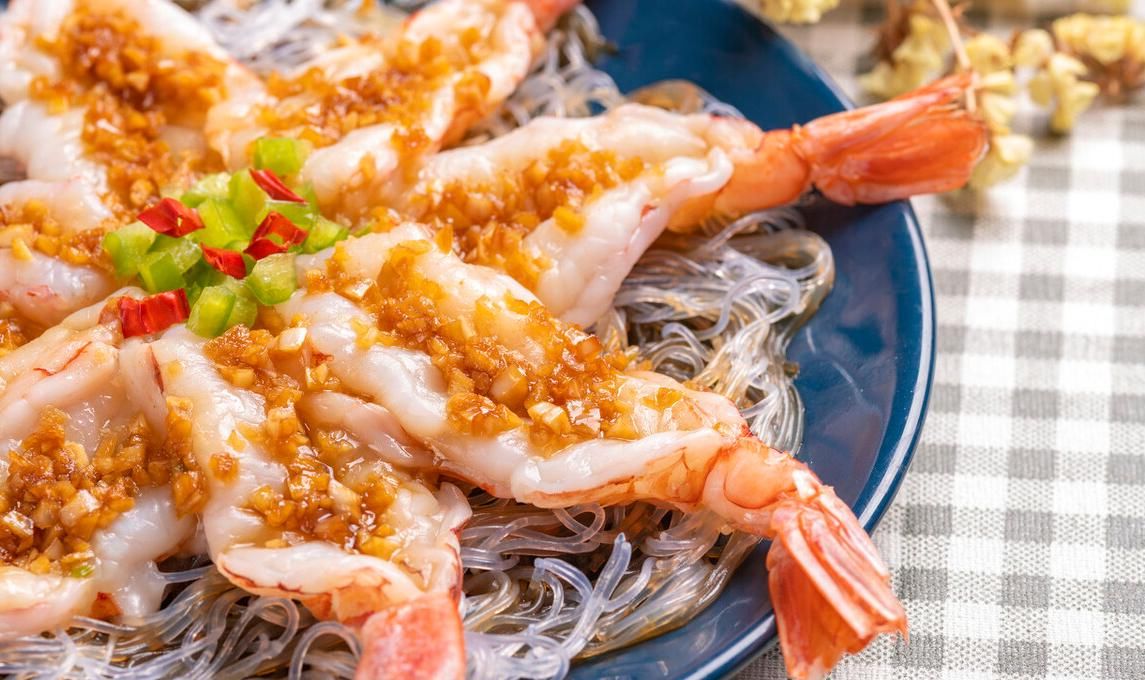 蒜蓉粉丝蒸大虾，鲜掉眉毛，做法简单的美味家常菜，逢年过节大菜