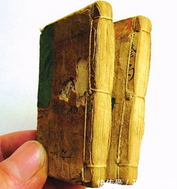 袖珍书&比烟盒还要小的古书,仅0.7厘米厚却有14万字,其技术已失传
