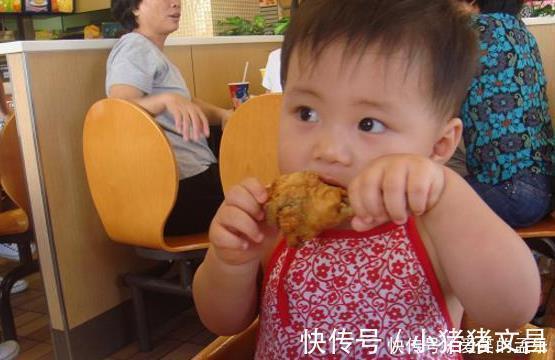 婆婆|婴儿被查出肾衰竭,只因吃错了辅食,未满1岁的娃别喂这3样东西!