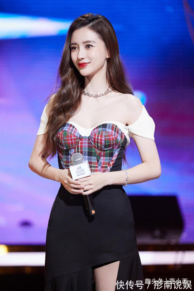 格纹 Angelababy美得惊艳,一袭格纹拼接连衣裙,看着好心动